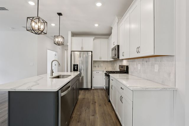 7727 Danswerk Dr, Murfreesboro, TN 37127