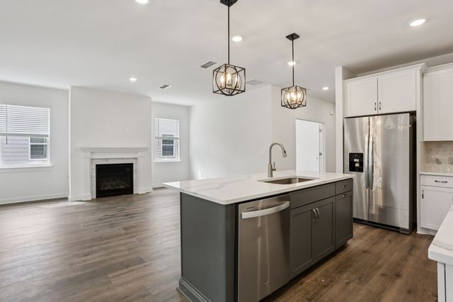 7727 Danswerk Dr, Murfreesboro, TN 37127