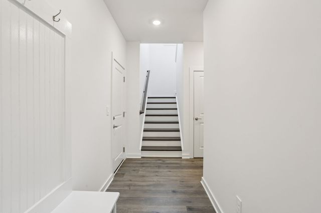 7727 Danswerk Dr, Murfreesboro, TN 37127