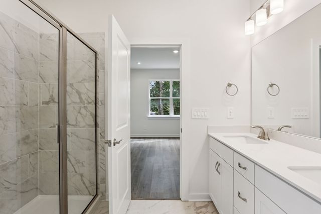 7727 Danswerk Dr, Murfreesboro, TN 37127