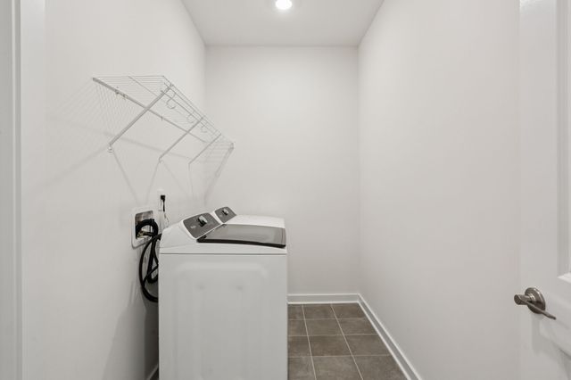 7727 Danswerk Dr, Murfreesboro, TN 37127