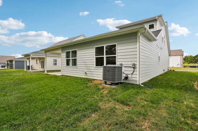 7727 Danswerk Dr, Murfreesboro, TN 37127