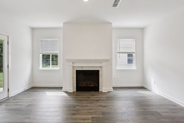 7727 Danswerk Dr, Murfreesboro, TN 37127