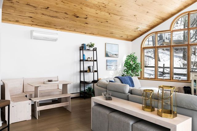 3142 Crystal Drive, Lake Twp, MI 49612