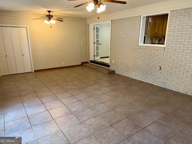 1752 Athens Highway, Elberton, GA 30635