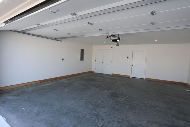 4512 ESTACADA DR, Columbia, MO 65201