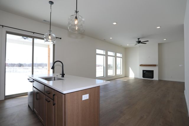 4512 ESTACADA DR, Columbia, MO 65201