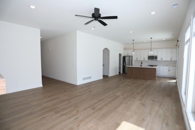 4512 ESTACADA DR, Columbia, MO 65201