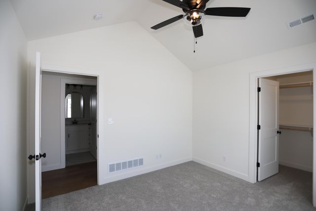 4512 ESTACADA DR, Columbia, MO 65201