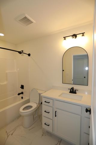 4512 ESTACADA DR, Columbia, MO 65201