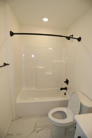 4512 ESTACADA DR, Columbia, MO 65201