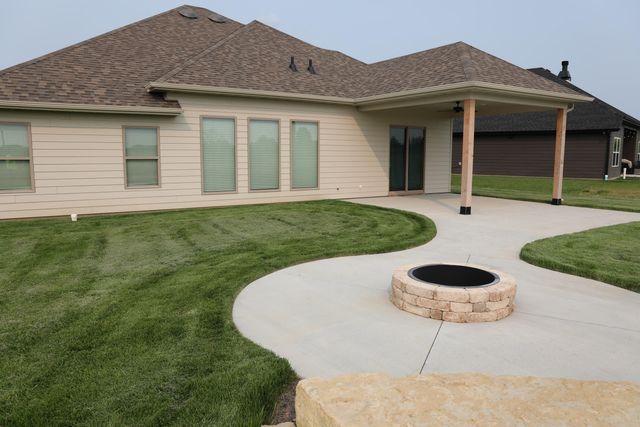 4512 ESTACADA DR, Columbia, MO 65201