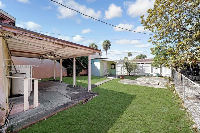 4318 E 8th Ct, Hialeah, FL 33013