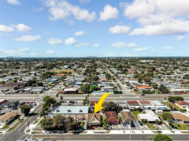 4318 E 8th Ct, Hialeah, FL 33013