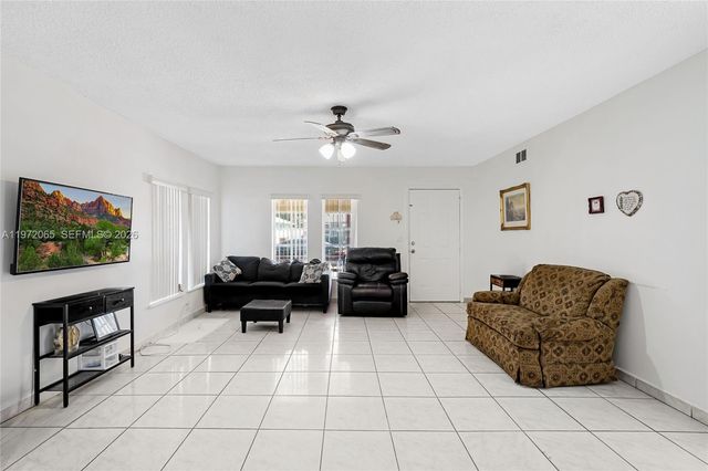 4318 E 8th Ct, Hialeah, FL 33013