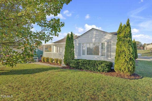 102 Memorial Drive, Bristol, TN 37620