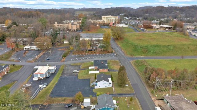 102 Memorial Drive, Bristol, TN 37620