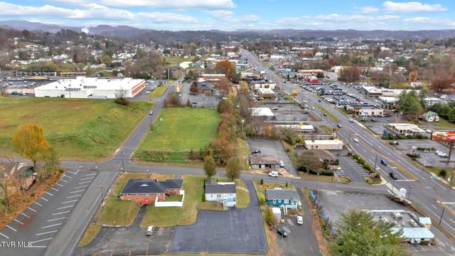 102 Memorial Drive, Bristol, TN 37620