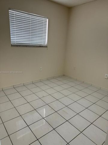 5290 W 21st Ct 403, Hialeah, FL 33016