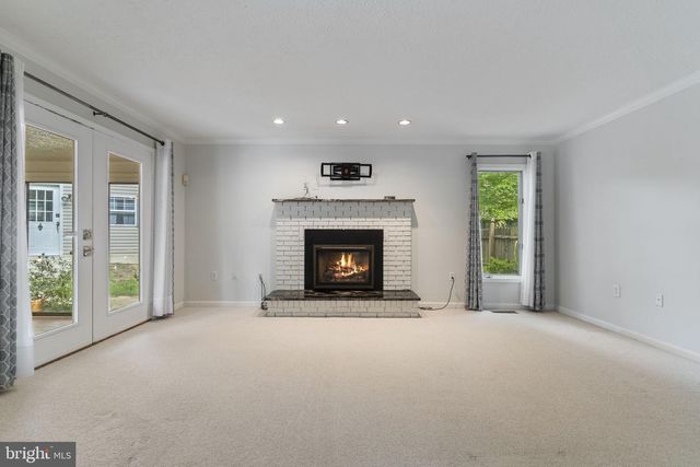 100 ORIOLE LN, La Plata, MD 20646