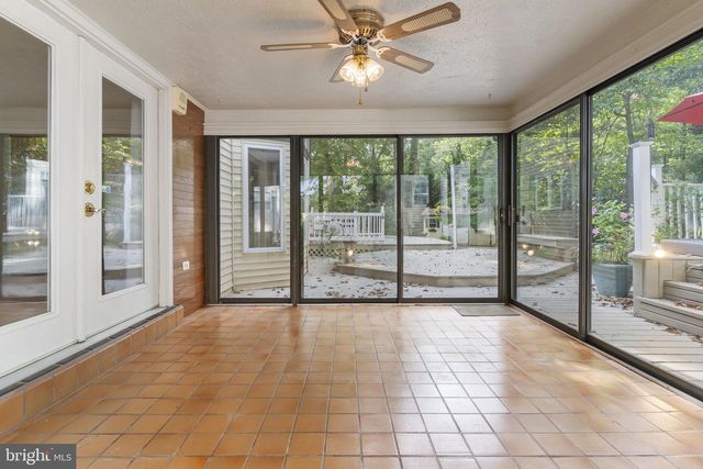 100 ORIOLE LN, La Plata, MD 20646