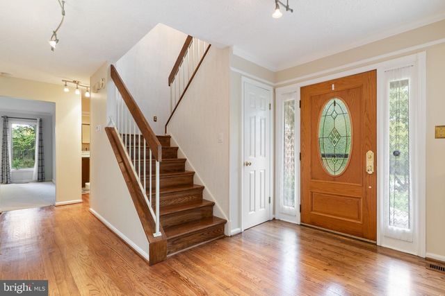 100 ORIOLE LN, La Plata, MD 20646