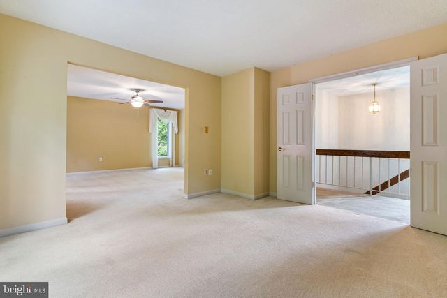 100 ORIOLE LN, La Plata, MD 20646
