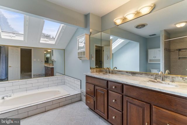 100 ORIOLE LN, La Plata, MD 20646