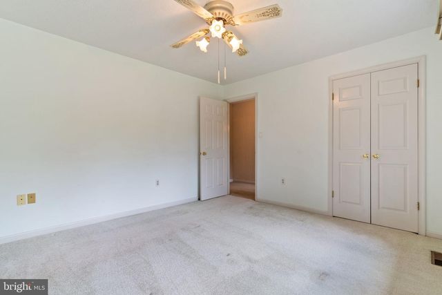 100 ORIOLE LN, La Plata, MD 20646