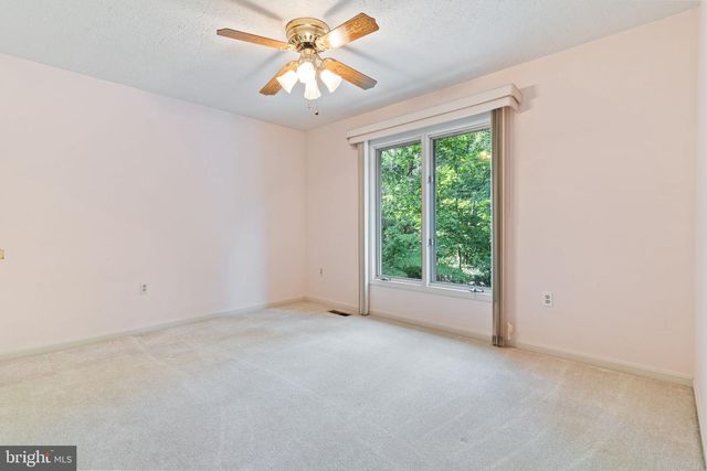 100 ORIOLE LN, La Plata, MD 20646