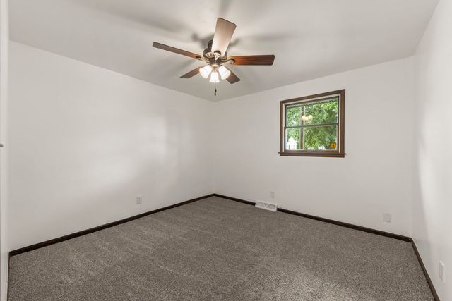 1198 Lisbon Street, Morris, IL 60450