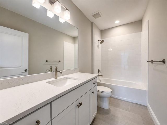 5046 Draco CIR, Other, FL 34120