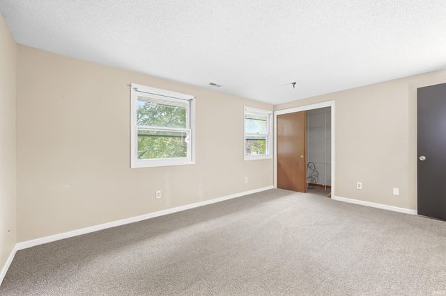4105 Oakhurst Drive, Fort Wayne, IN 46815
