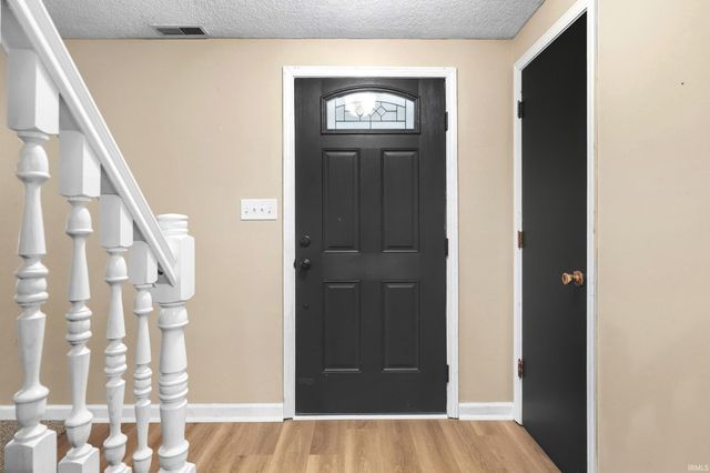4105 Oakhurst Drive, Fort Wayne, IN 46815