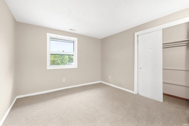 4105 Oakhurst Drive, Fort Wayne, IN 46815