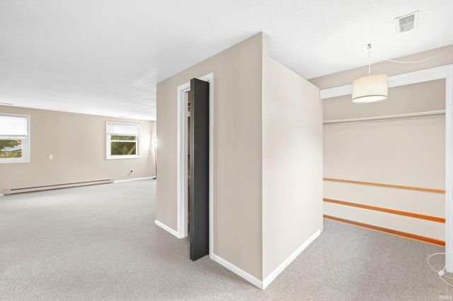 4105 Oakhurst Drive, Fort Wayne, IN 46815