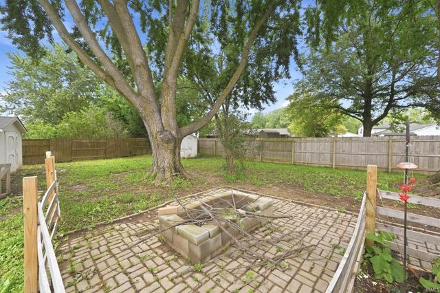 4105 Oakhurst Drive, Fort Wayne, IN 46815