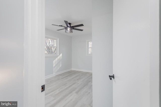 12 ESSEX RD, Grottoes, VA 24441