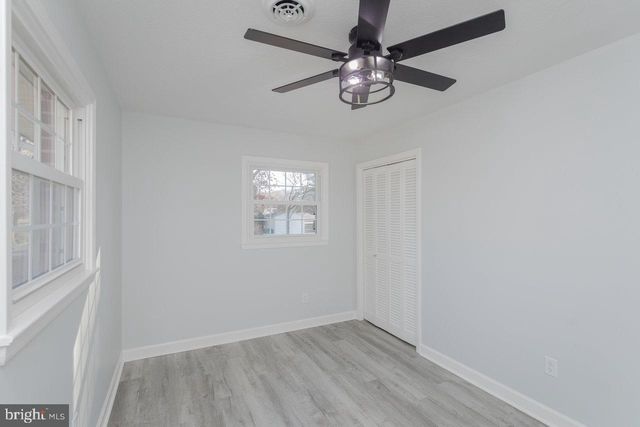 12 ESSEX RD, Grottoes, VA 24441