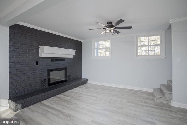 12 ESSEX RD, Grottoes, VA 24441