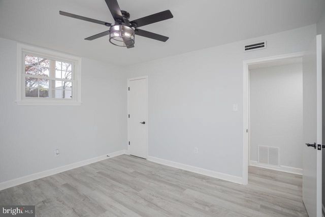 12 ESSEX RD, Grottoes, VA 24441