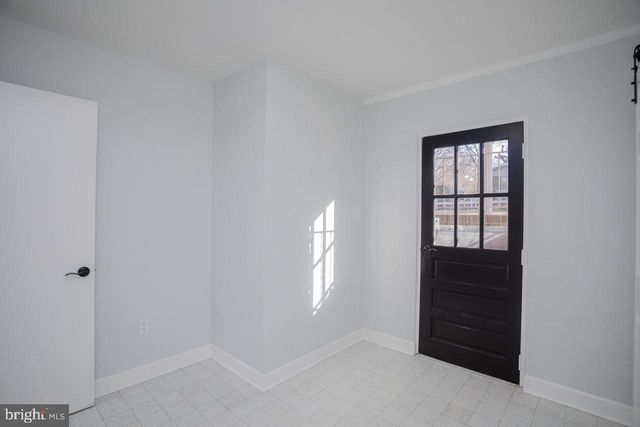 12 ESSEX RD, Grottoes, VA 24441