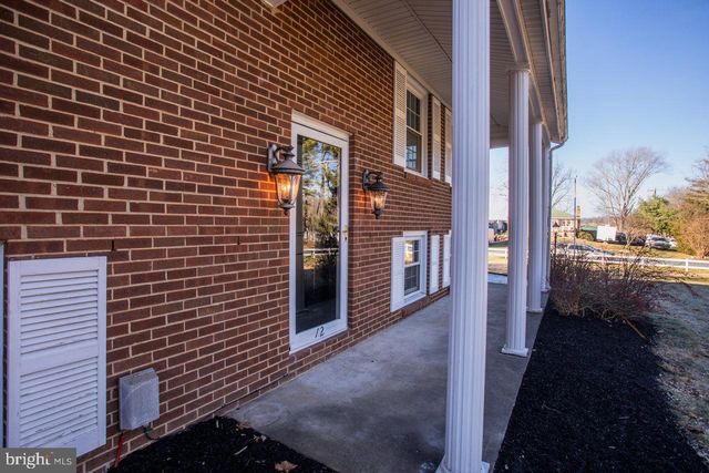 12 ESSEX RD, Grottoes, VA 24441