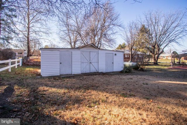 12 ESSEX RD, Grottoes, VA 24441