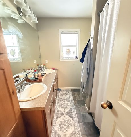 2 Souris Court SE, Minot, ND 58701