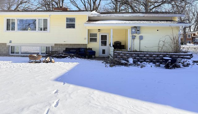 2 Souris Court SE, Minot, ND 58701