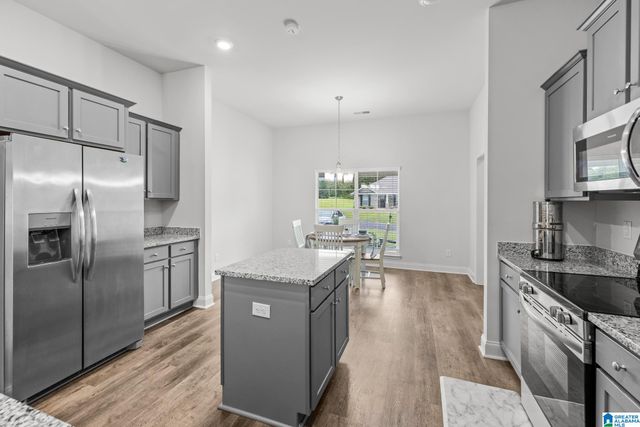 100 PURE LEAF DRIVE, Wilsonville, AL 35186