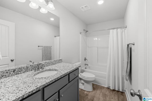 100 PURE LEAF DRIVE, Wilsonville, AL 35186