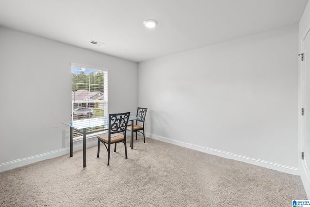 100 PURE LEAF DRIVE, Wilsonville, AL 35186