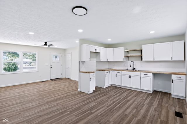 4047 Aspen Way, Indianapolis, IN 46226
